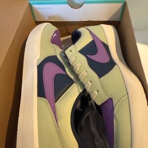 Nike SB Force 58 PRM in Olive Aura and Black Raspberry